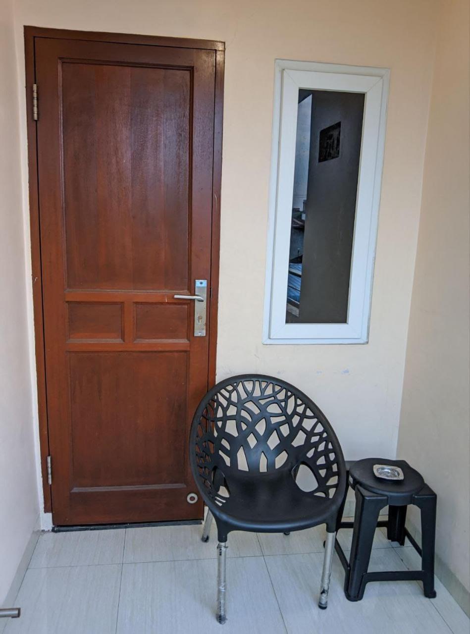 Teratai Residence Mitra Reddoorz Медан Екстериор снимка