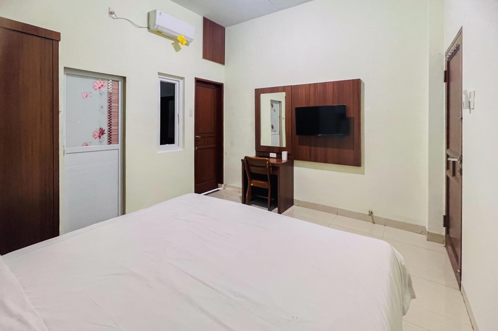 Teratai Residence Mitra Reddoorz Медан Екстериор снимка